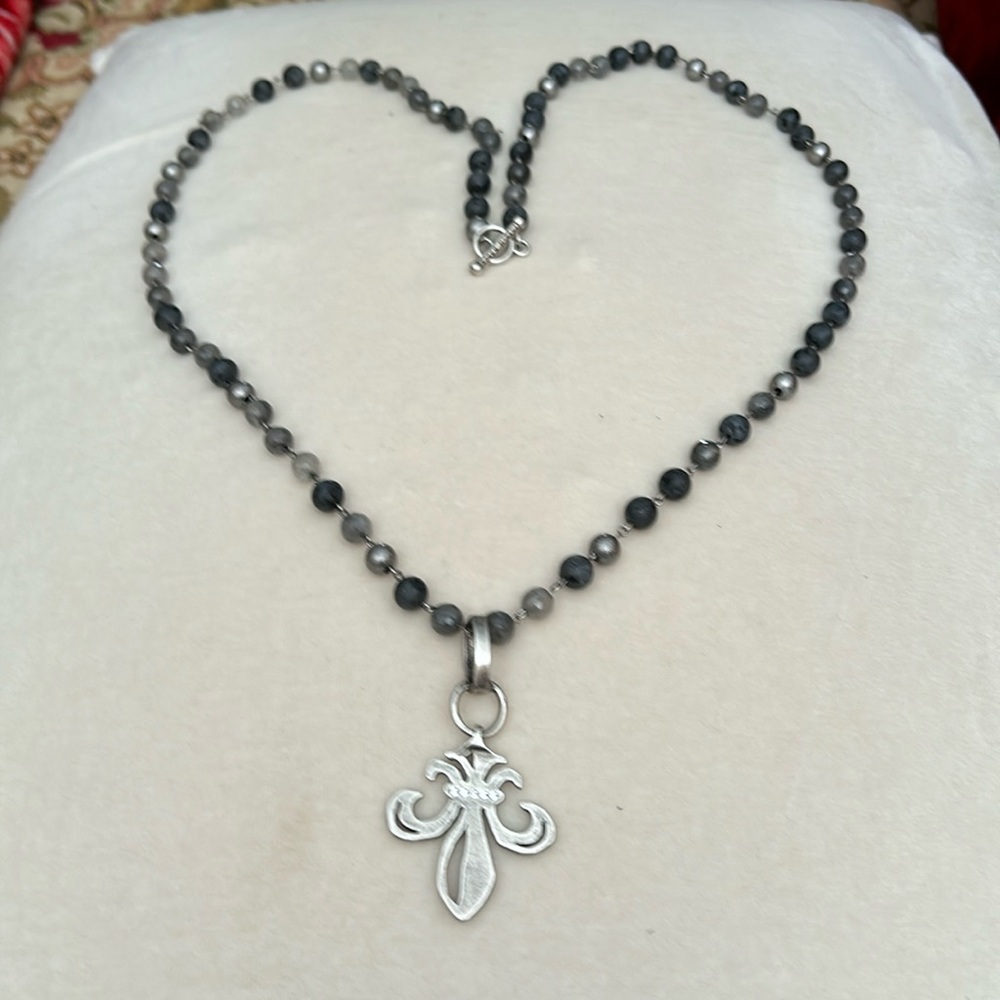 NWOT Fench KANDE necklace!